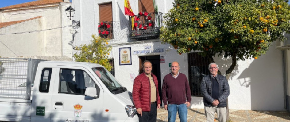 Coche eléctrico Ayuntamiento El Madroño